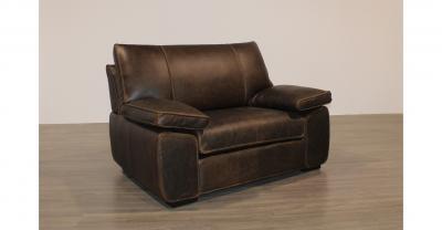 Oversize leather chair